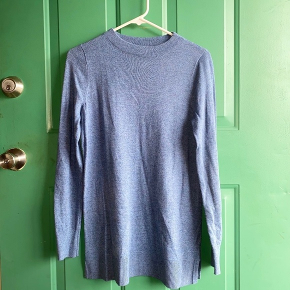 Loft size small adorable blue sweater - Picture 1 of 4